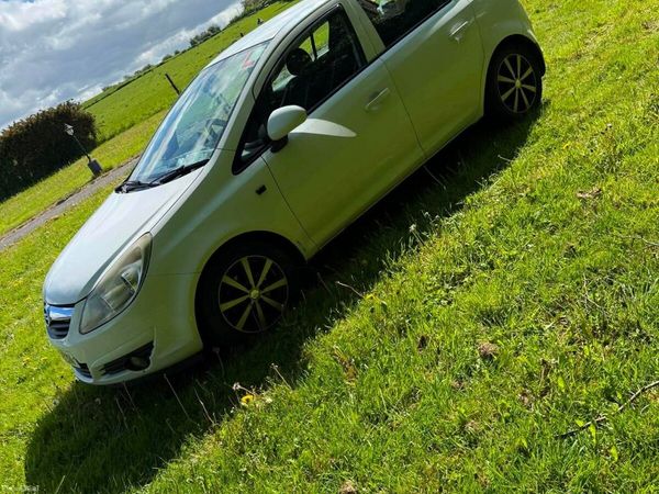 Opel Corsa Hatchback, Diesel, 2010, White