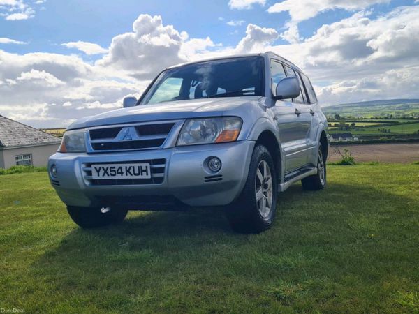 Mitsubishi Pajero SUV, Diesel, 2005, Silver