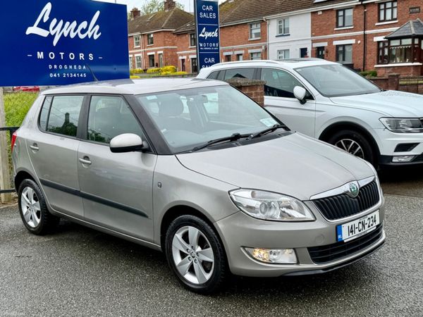 Skoda Fabia Hatchback, Petrol, 2014, Beige