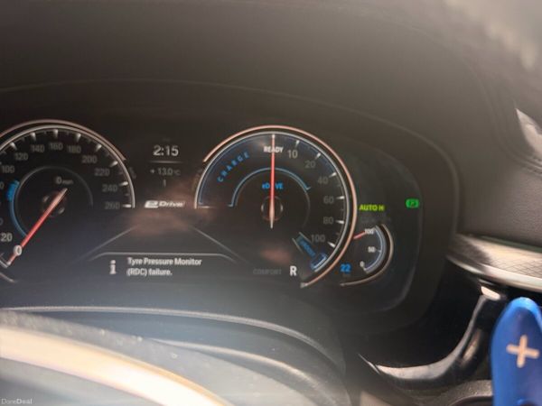 BMW 5-Series Saloon, Petrol Plug-in Hybrid, 2018, Blue