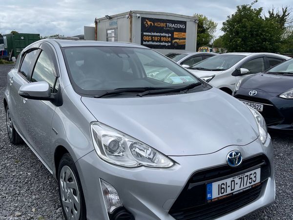 Toyota Aqua Hatchback, Petrol Hybrid, 2016, Silver