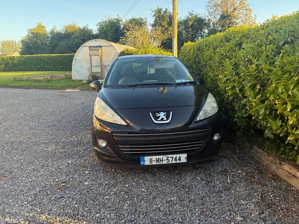 Peugeot 207 Hatchback, Diesel, 2011, Black