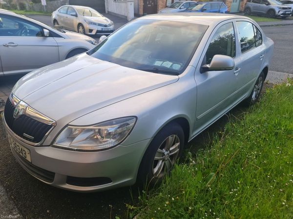 Skoda Octavia Saloon, Diesel, 2012, Silver
