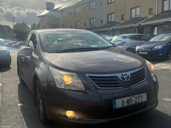 Toyota Avensis Saloon, Diesel, 2011, Grey