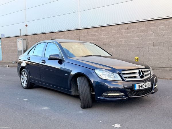 Mercedes-Benz C-Class Saloon, Diesel, 2011, Blue