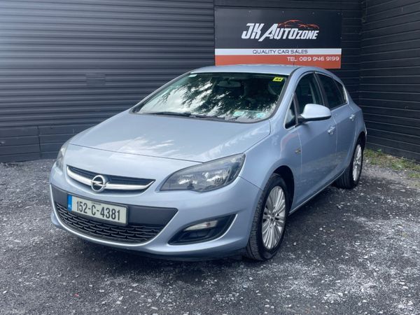 Opel Astra Hatchback, Diesel, 2015, Silver