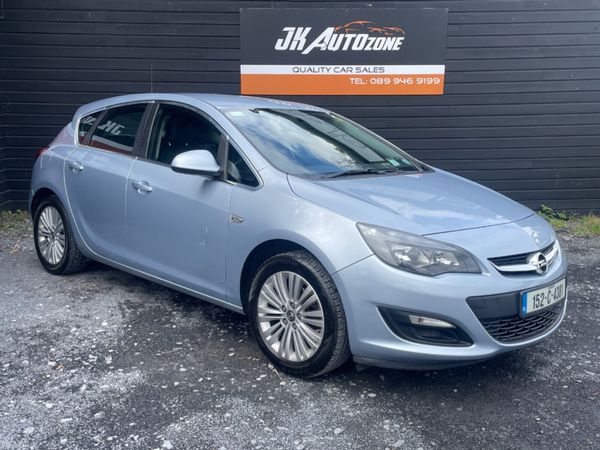 Opel Astra Hatchback, Diesel, 2015, Silver