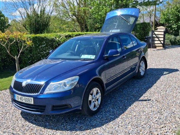 Skoda Octavia Hatchback, Diesel, 2009, Blue
