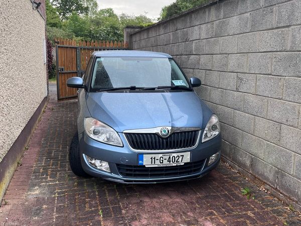 Skoda Fabia Hatchback, Petrol, 2011, Grey