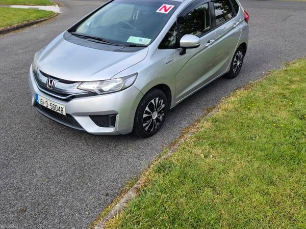 Honda Fit Hatchback, Petrol Hybrid, 2015, Silver