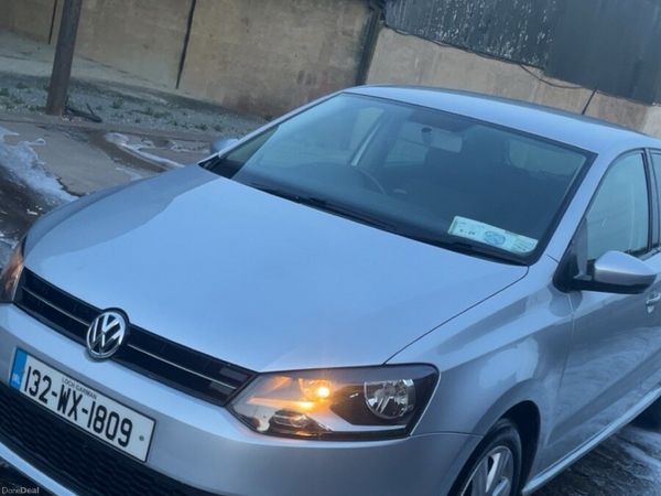 Volkswagen Polo Hatchback, Petrol, 2013, Silver