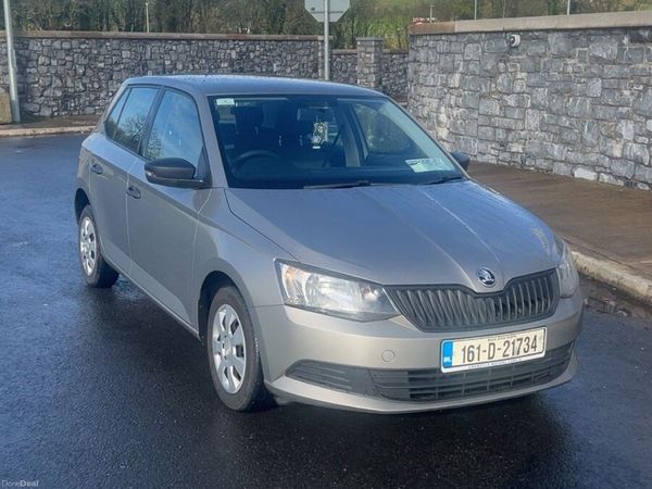 Skoda Fabia Hatchback, Petrol, 2016, Beige