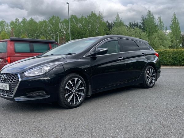 Hyundai i40 Estate/Jeep, Diesel, 2019, Black