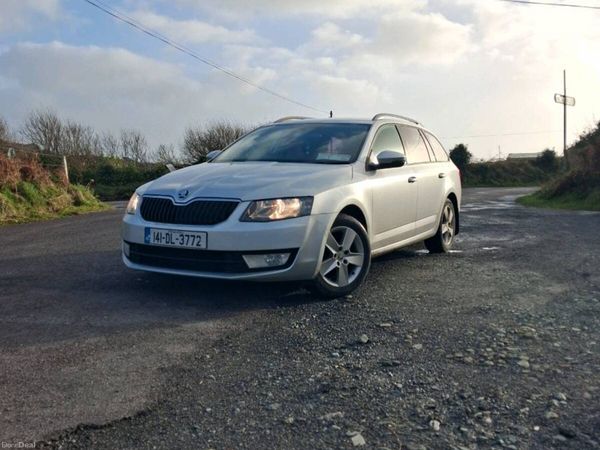Skoda Octavia Estate, Diesel, 2014, Silver
