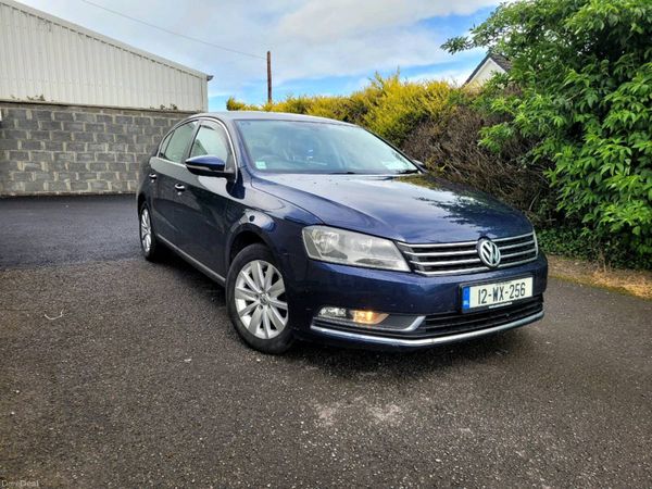 Volkswagen Passat Saloon, Diesel, 2012, Blue