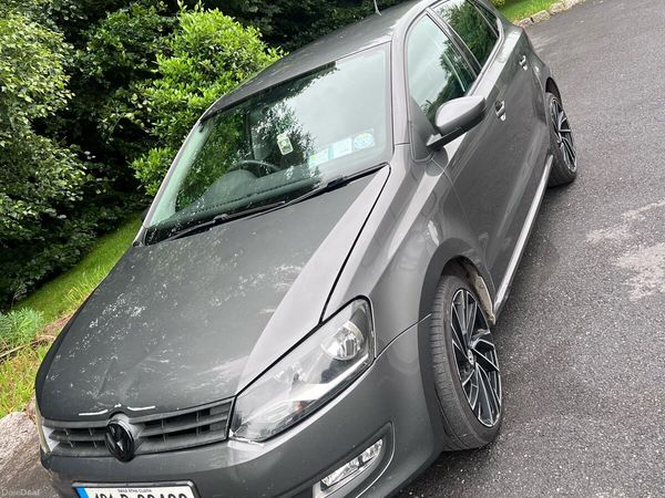 Volkswagen Polo Hatchback, Petrol, 2013, Grey