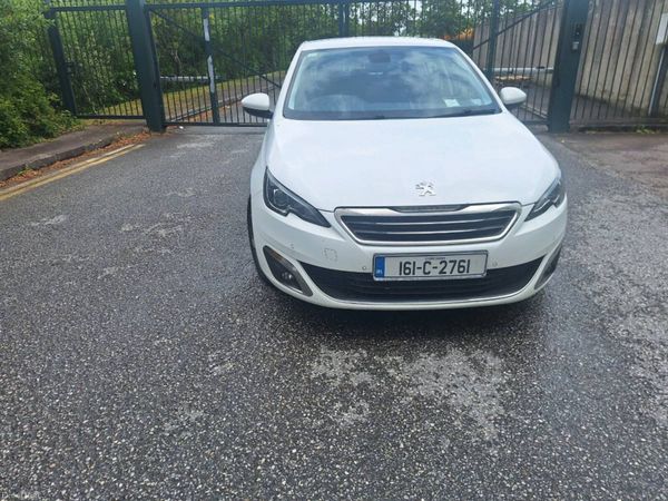 Peugeot 308 Hatchback, Diesel, 2016, White
