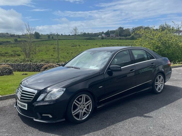 Mercedes-Benz E-Class Saloon, Diesel, 2011, Black