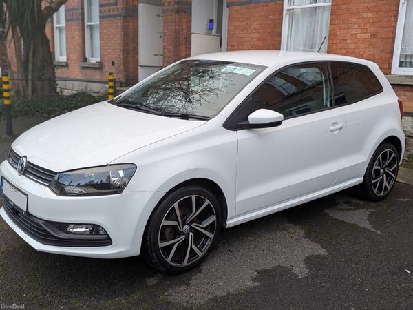 Volkswagen Polo Hatchback, Petrol, 2017, White
