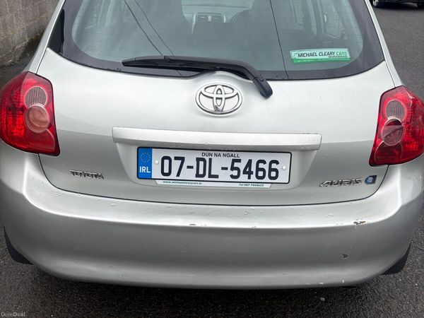 Toyota Auris Hatchback, Petrol, 2007, Silver