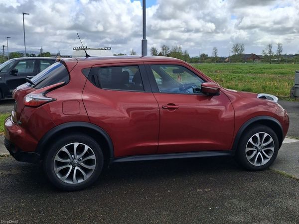 Nissan Juke SUV, Diesel, 2015, Red