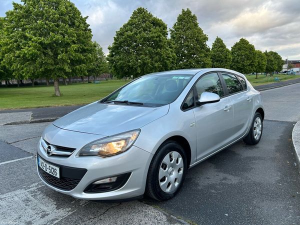 Opel Astra MPV, Petrol, 2014, Silver
