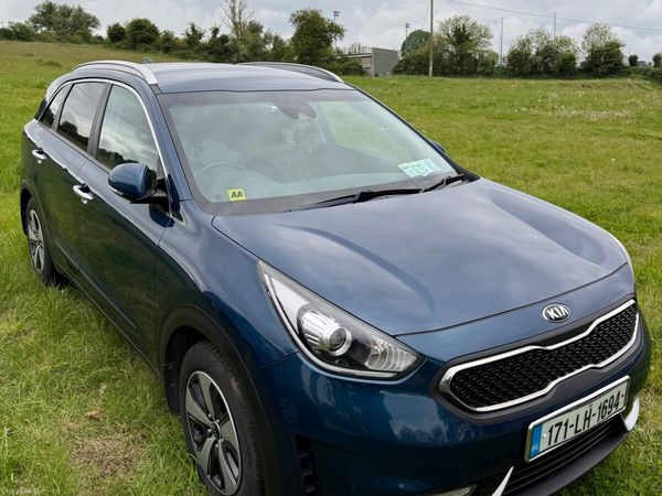 Kia Niro SUV, Petrol Hybrid, 2017, Blue