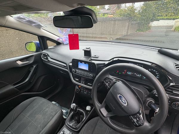 Ford Fiesta Hatchback, Petrol, 2018, Blue