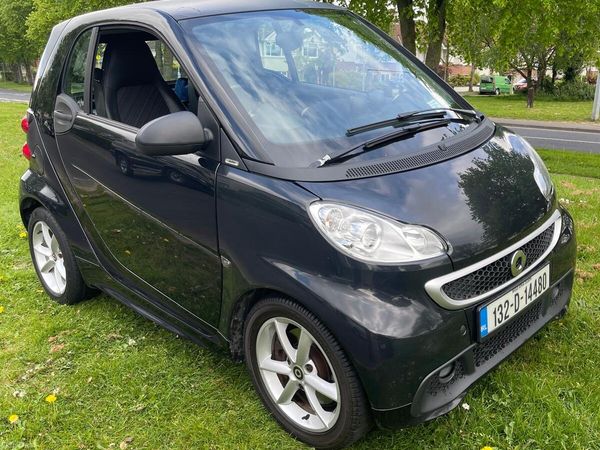 Peugeot 5008 MPV, Diesel, 2013, Grey