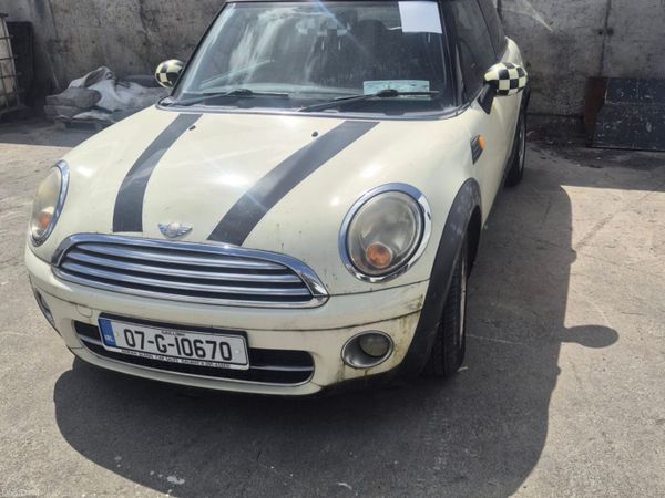 Mini Cooper Hatchback, Diesel, 2007, White