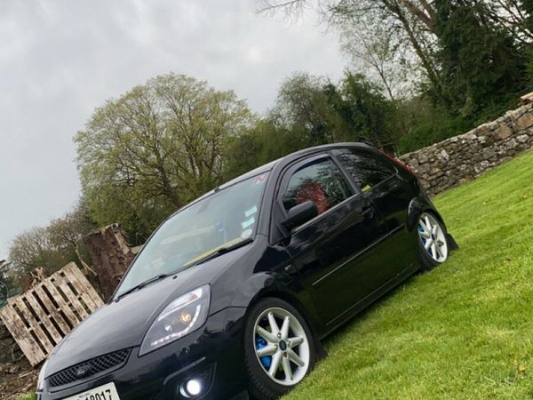 Ford Fiesta Hatchback, Petrol, 2007, Black