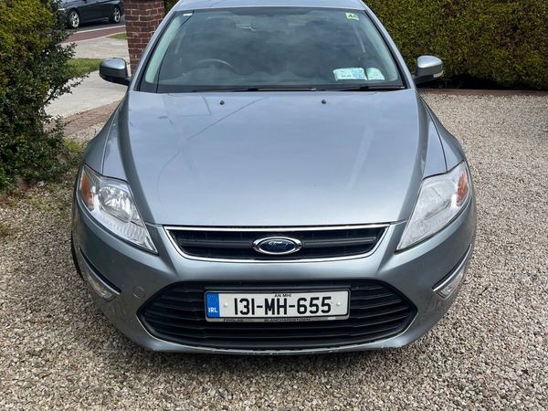 Ford Mondeo Saloon, Diesel, 2013, Grey