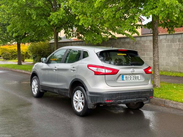 Nissan Qashqai Hatchback, Diesel, 2015, Silver