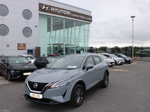 Nissan Qashqai MPV, Petrol, 2022, Grey