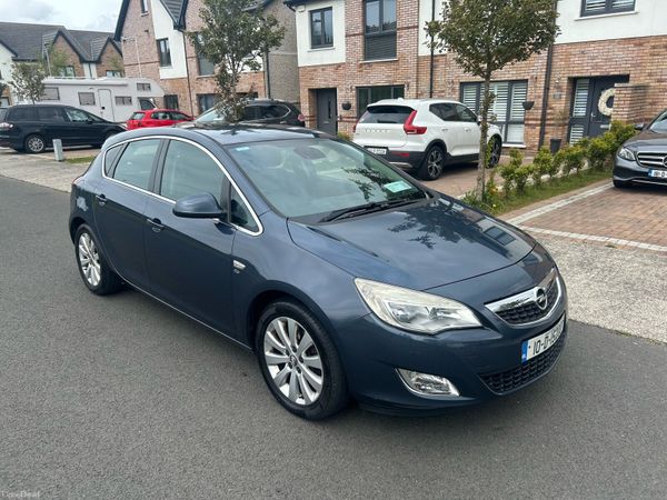 Opel Astra Hatchback, Diesel, 2010, Blue