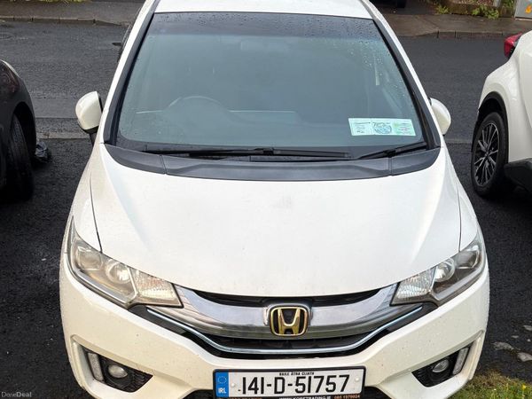 Honda Fit Hatchback, Petrol Hybrid, 2014, White