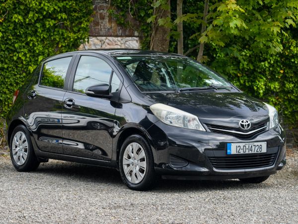 Toyota Yaris Hatchback, Petrol, 2012, Black