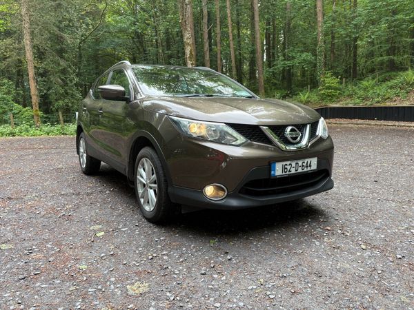 Nissan Qashqai Hatchback, Diesel, 2016, Brown