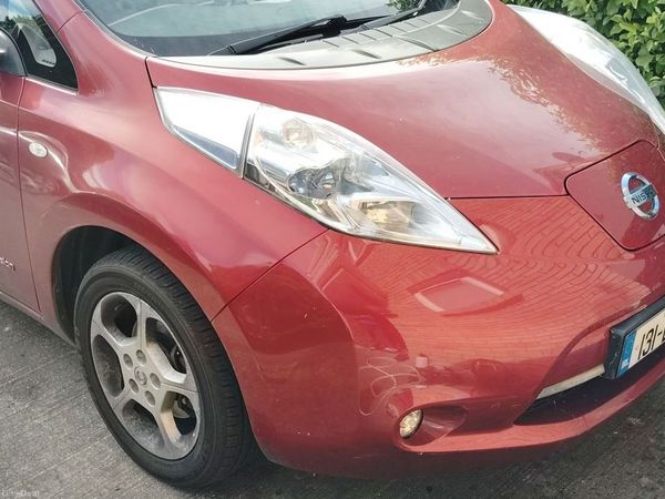Nissan Leaf Hatchback, Electric, 2013, Red