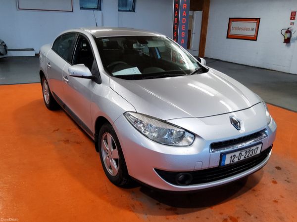 Renault Fluence Saloon, Diesel, 2012, Silver