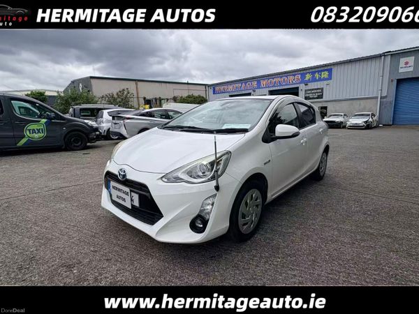 Toyota Aqua Hatchback, Petrol Hybrid, 2016, White