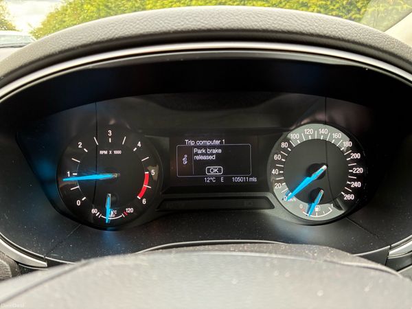 Ford Mondeo Hatchback, Diesel, 2016, Black