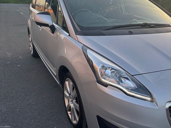Peugeot 5008 MPV, Diesel, 2014, Silver