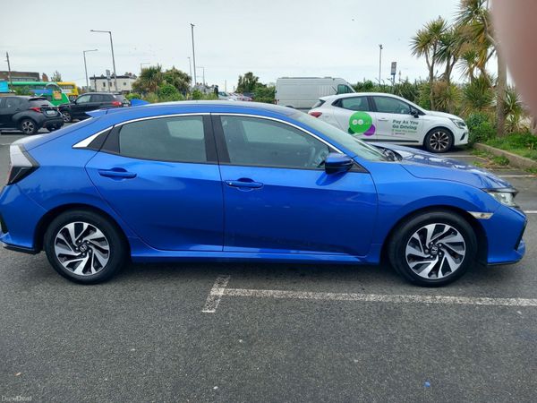 Honda Civic Hatchback, Petrol, 2017, Blue