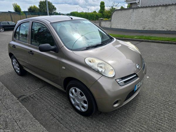 Nissan Micra Hatchback, Petrol, 2005, Gold