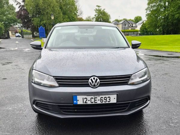 Volkswagen Jetta Saloon, Diesel, 2012, Grey