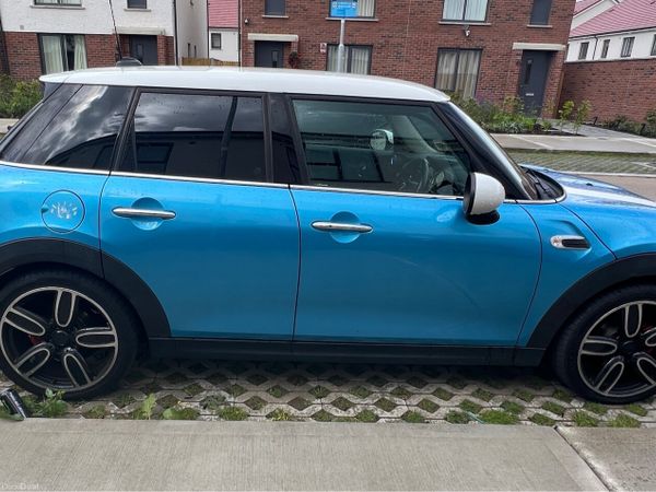 Mini Cooper Hatchback, Diesel, 2018, Blue
