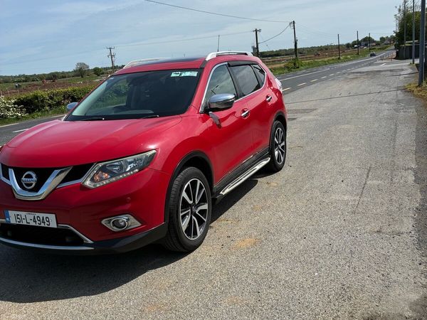 Nissan X-Trail SUV, Diesel, 2015, Red