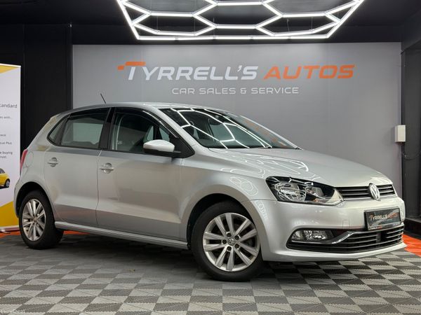 Volkswagen Polo Hatchback, Petrol, 2016, Silver