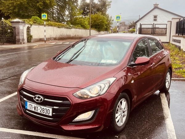 Hyundai i30 Hatchback, Diesel, 2017, Red